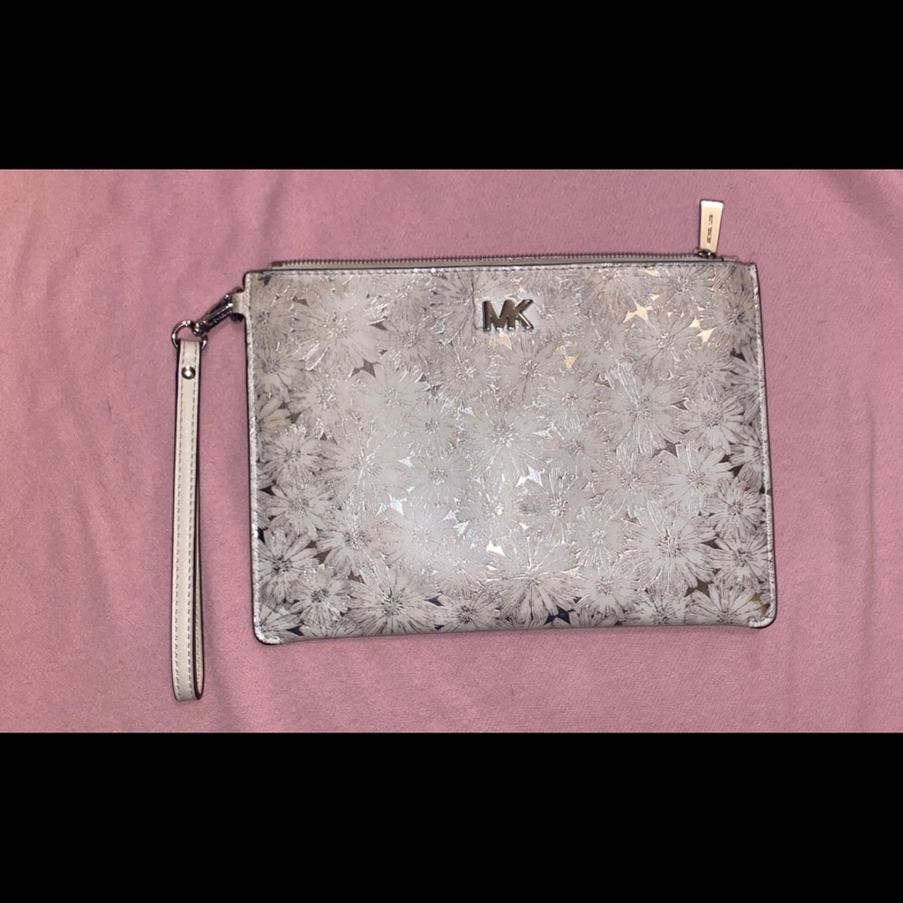 MK and Dooney&Bourke clutch bundle